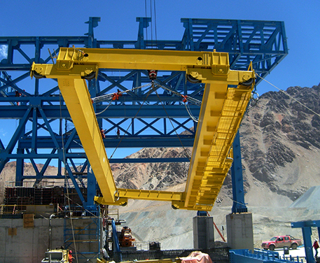 Obras civiles, estructuras y montaje electromecánico chancador primario Los Bronces